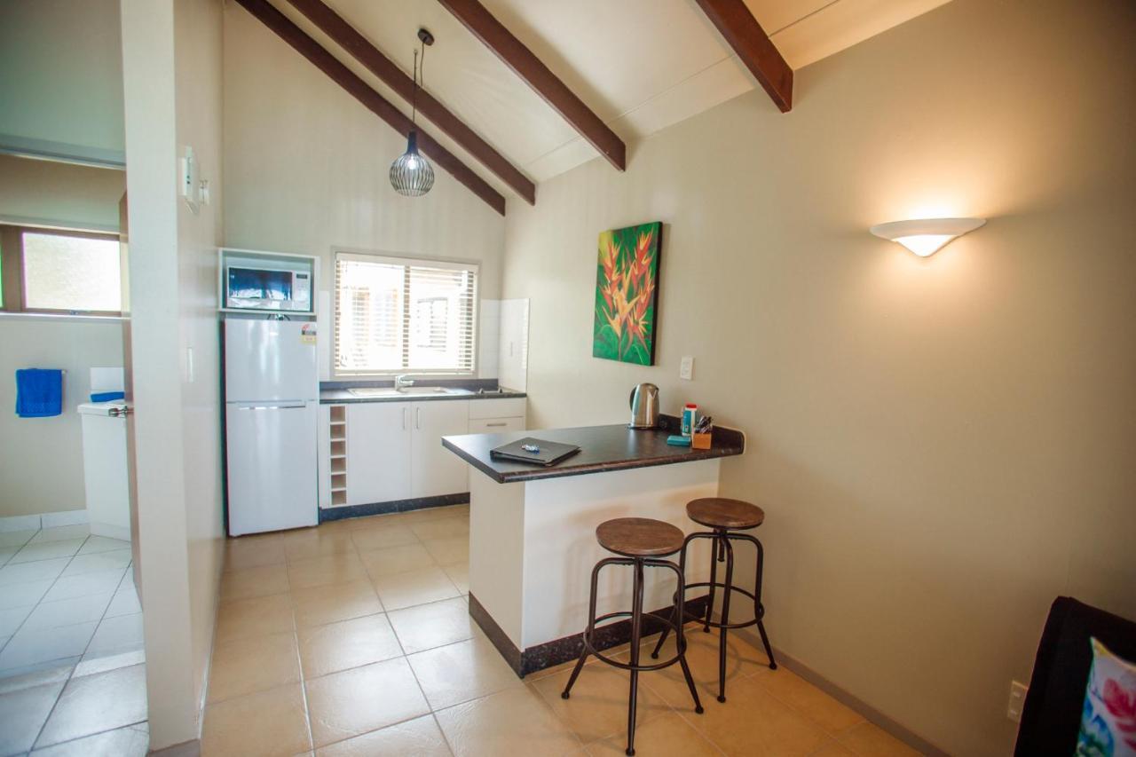 Nikao Beach Bungalows Раратонга Экстерьер фото